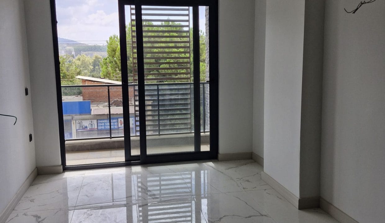 WhatsApp Image 2024-09-27 at 09.02.54 (2)