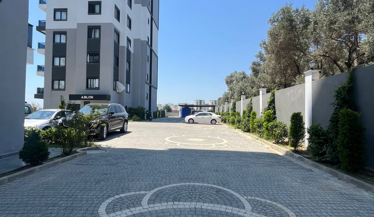 WhatsApp Image 2024-10-19 at 16.29.09 (1)